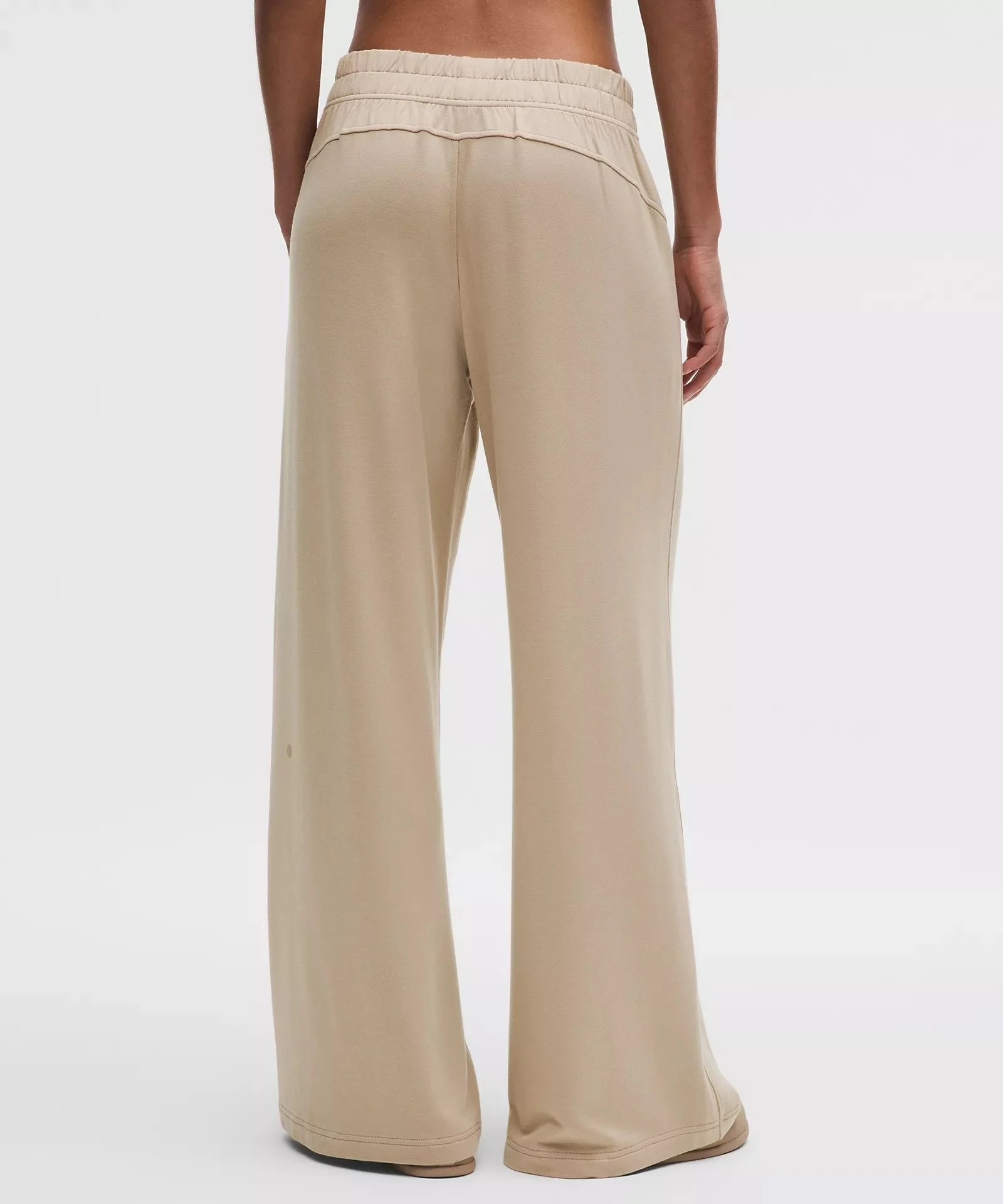 BeCalm Mid-Rise Wide-Leg Pant