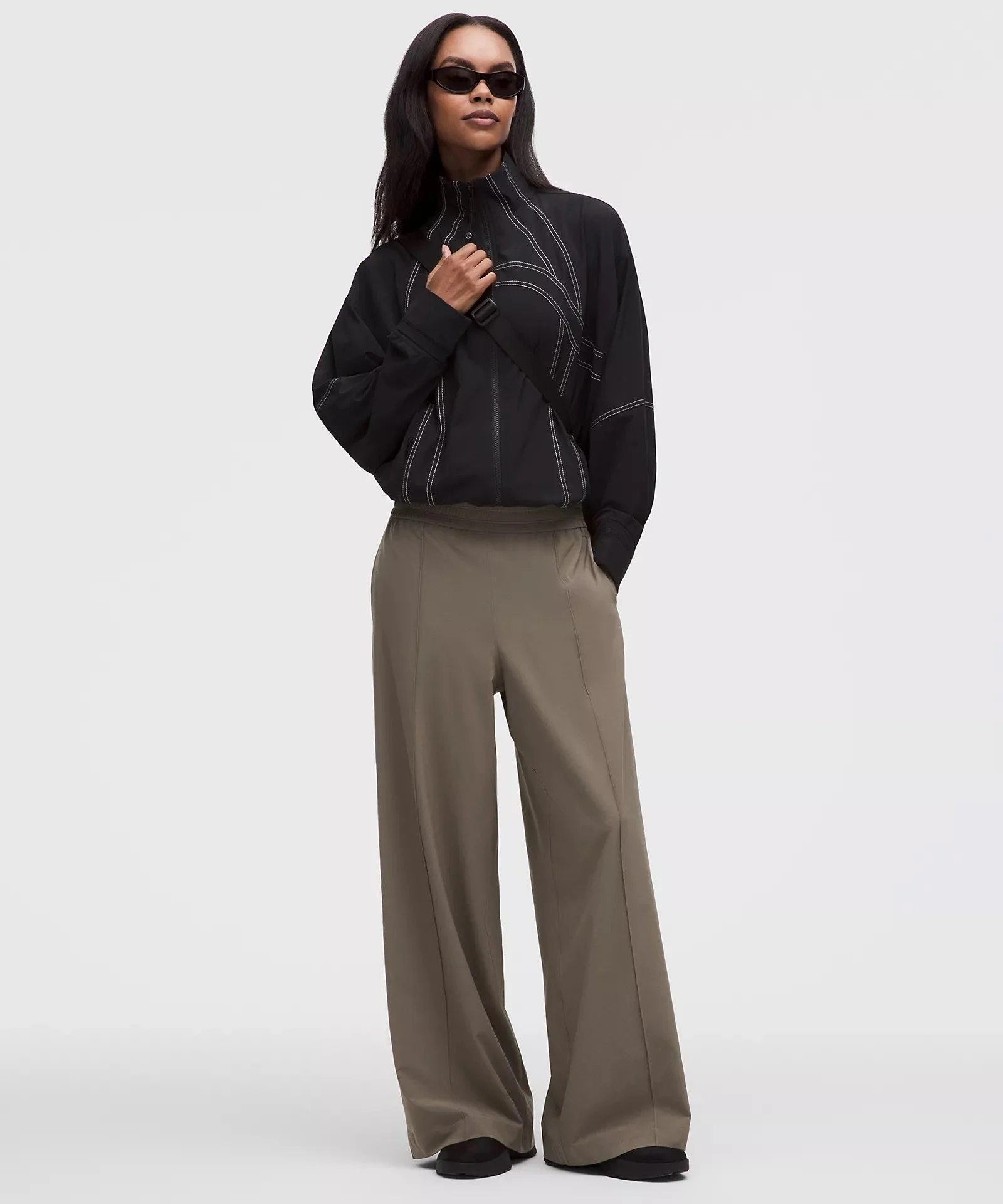 Breezily Mid-Rise Pant