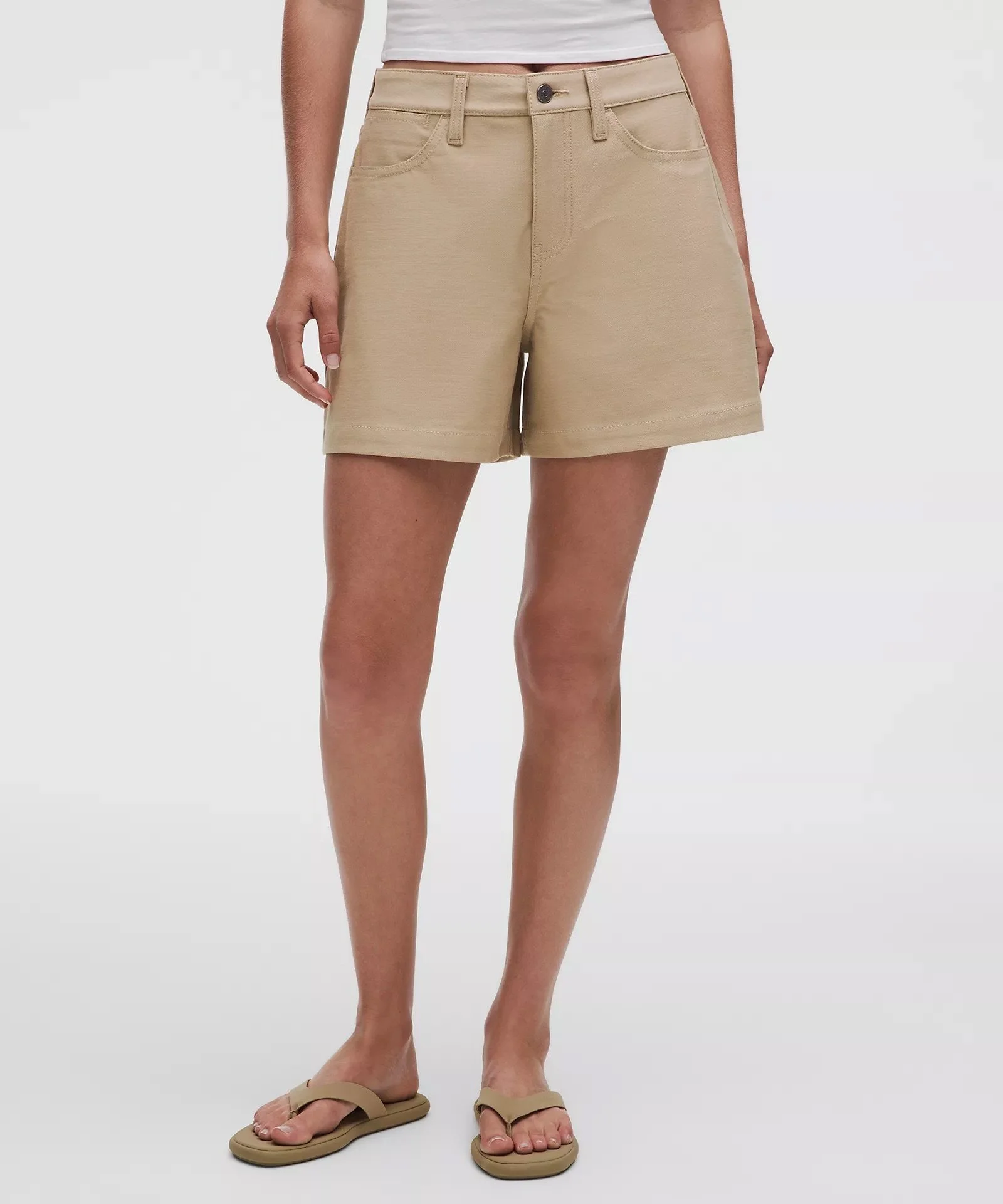 EasyFive Mid-Rise Short 4.5"