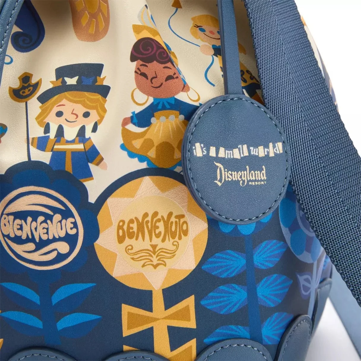 it's a small world Bucket Bag