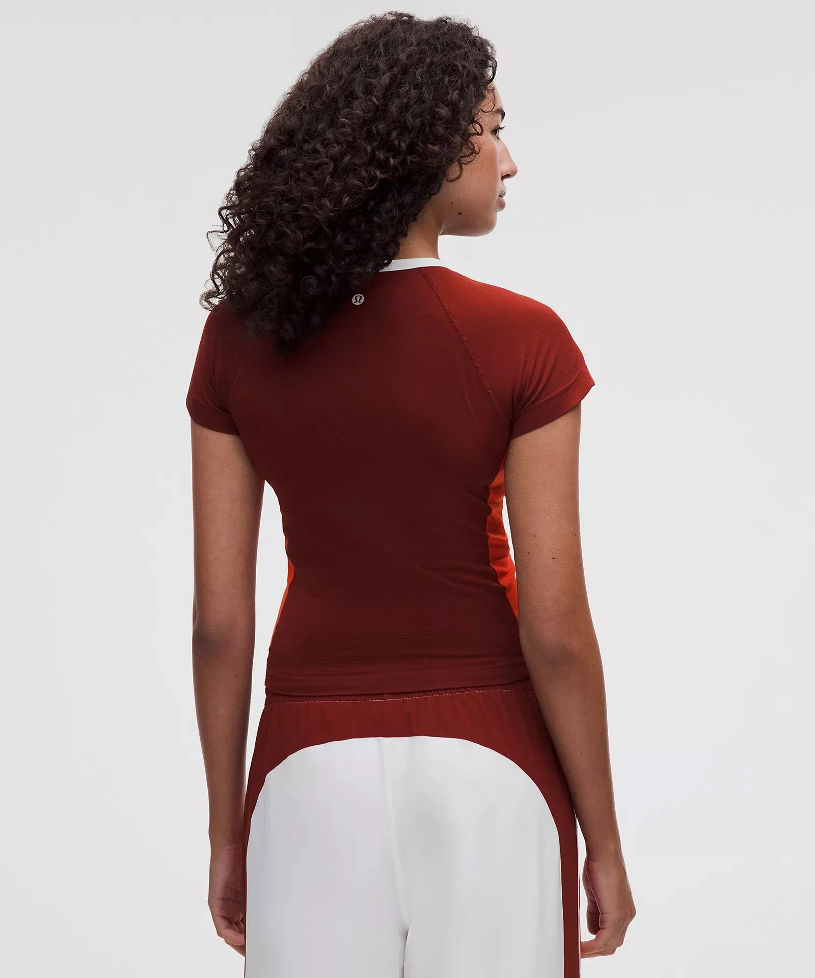 Swiftly Tech Short-Sleeve Shirt 2.0 Waist Length Colourblock