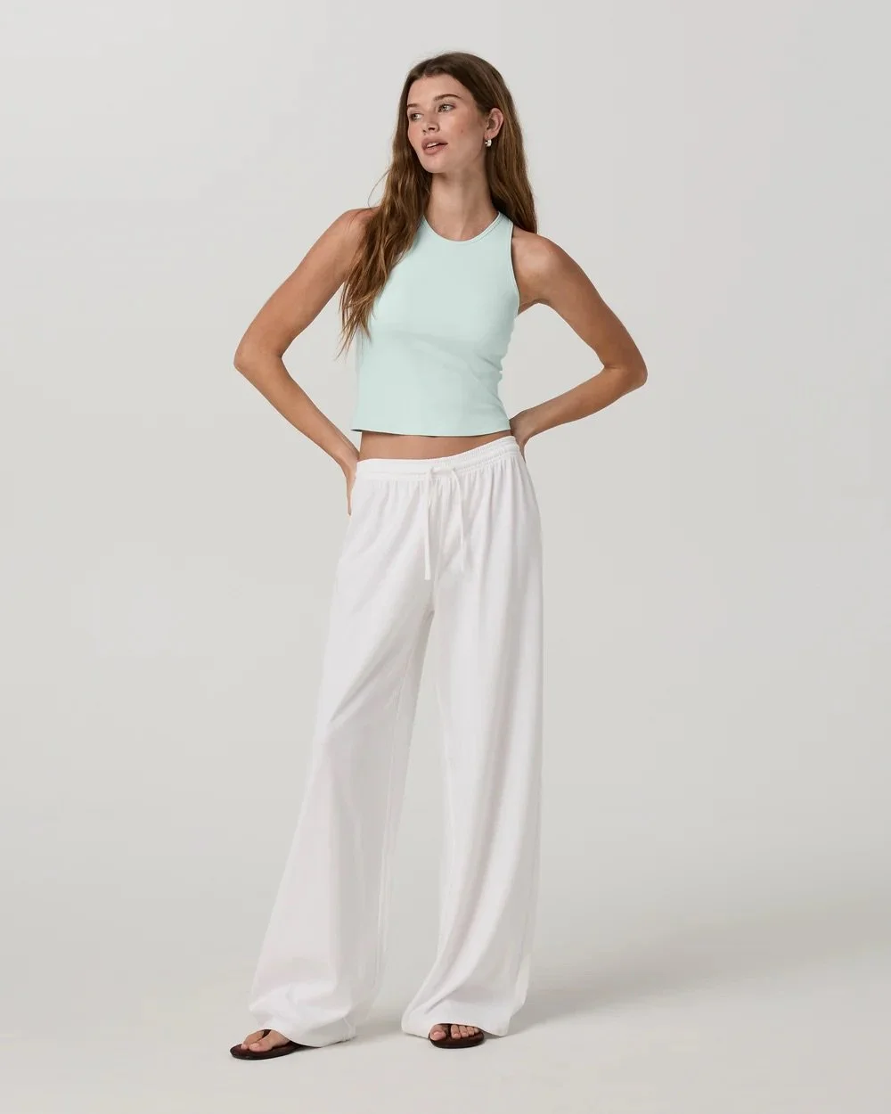 Pose Plyo Tank