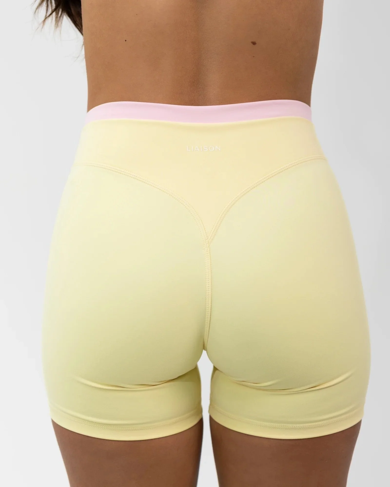 Layered Sculpt Short V2 - Daylight &amp; Soft Pink