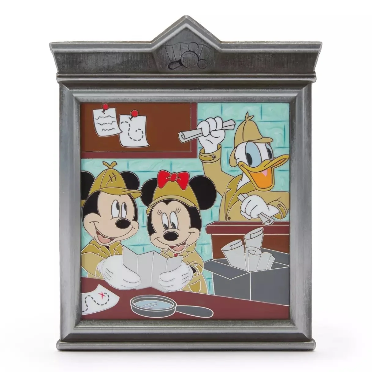 Mickey &amp; Friends Disney Daring Detectives Jumbo Pin