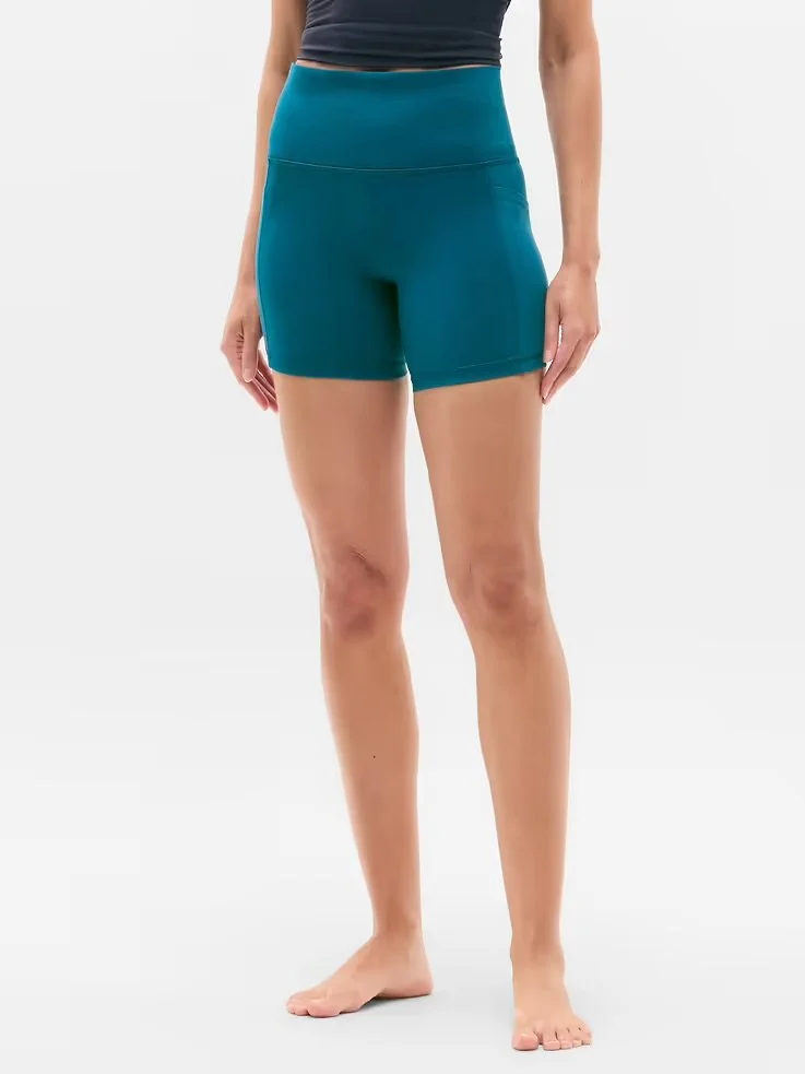 Salutation Stash High Rise 5" Short