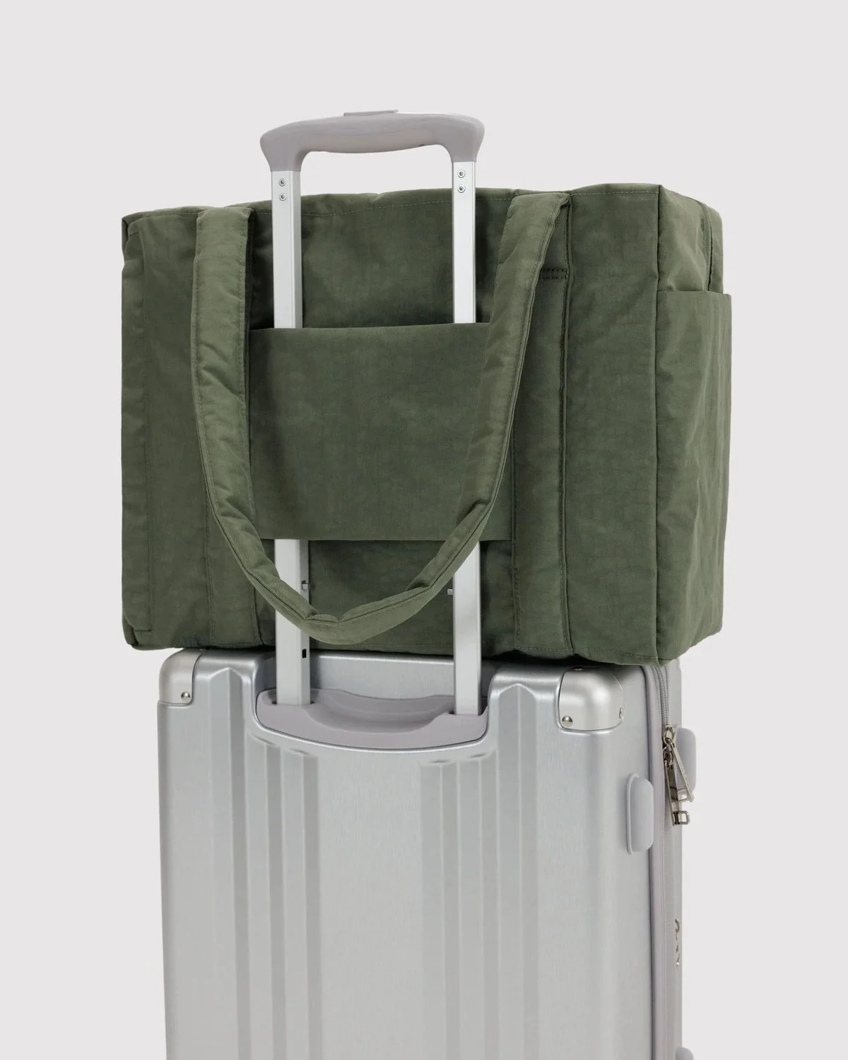 Small Cloud Carry-On