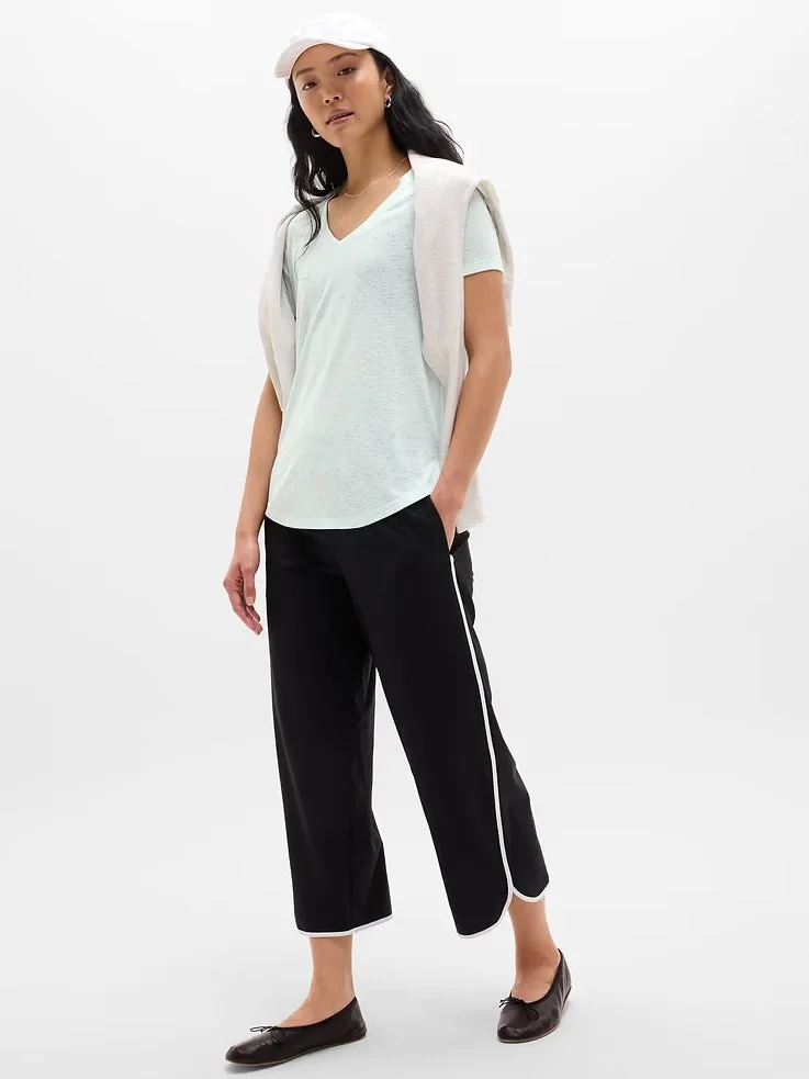 Breezy Scoop V-Neck Tee