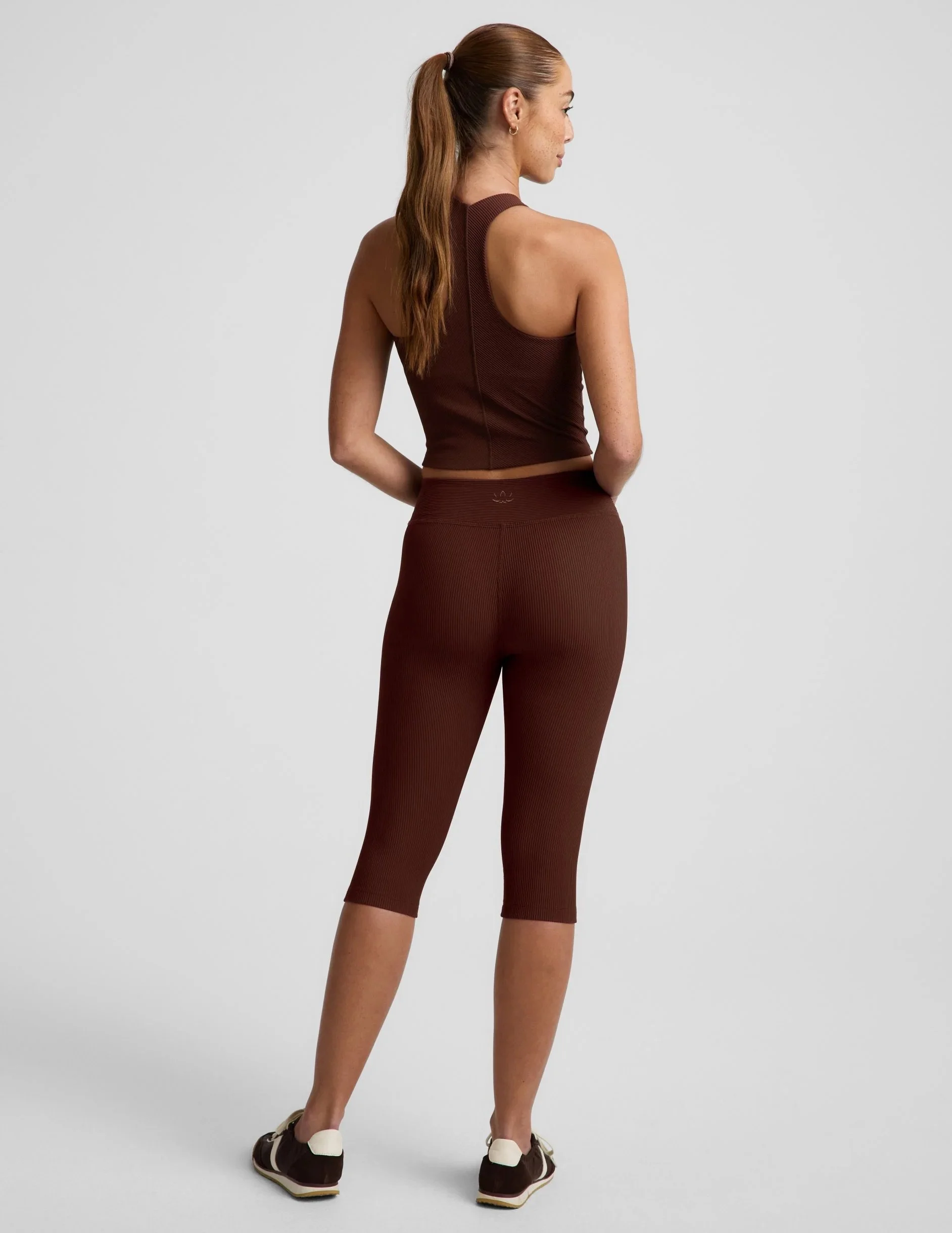 Impulse Ribbed V-Waist Pedal Pusher Legging