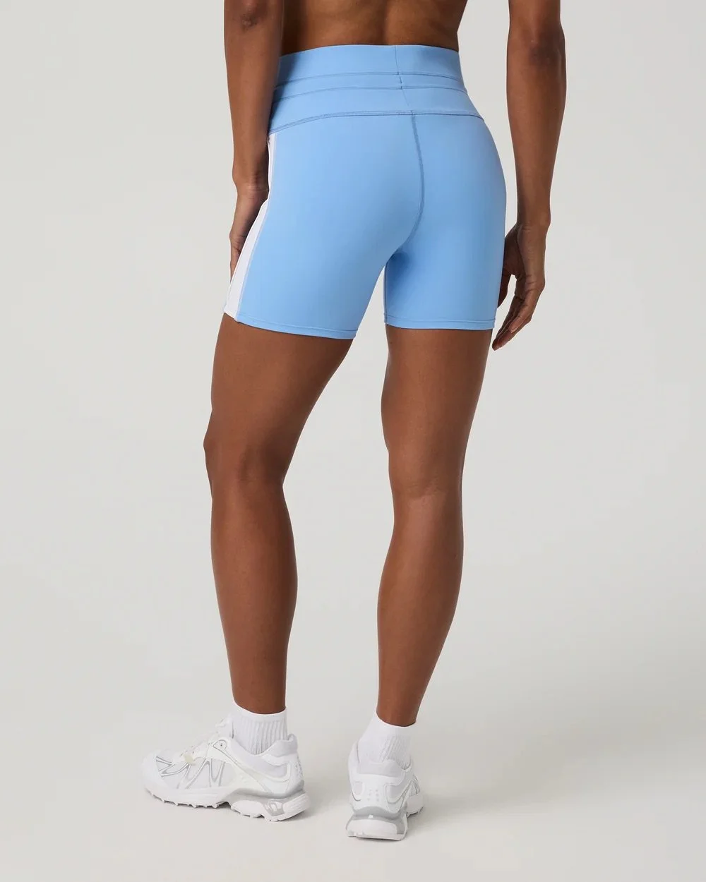 Daily Track Short 5"