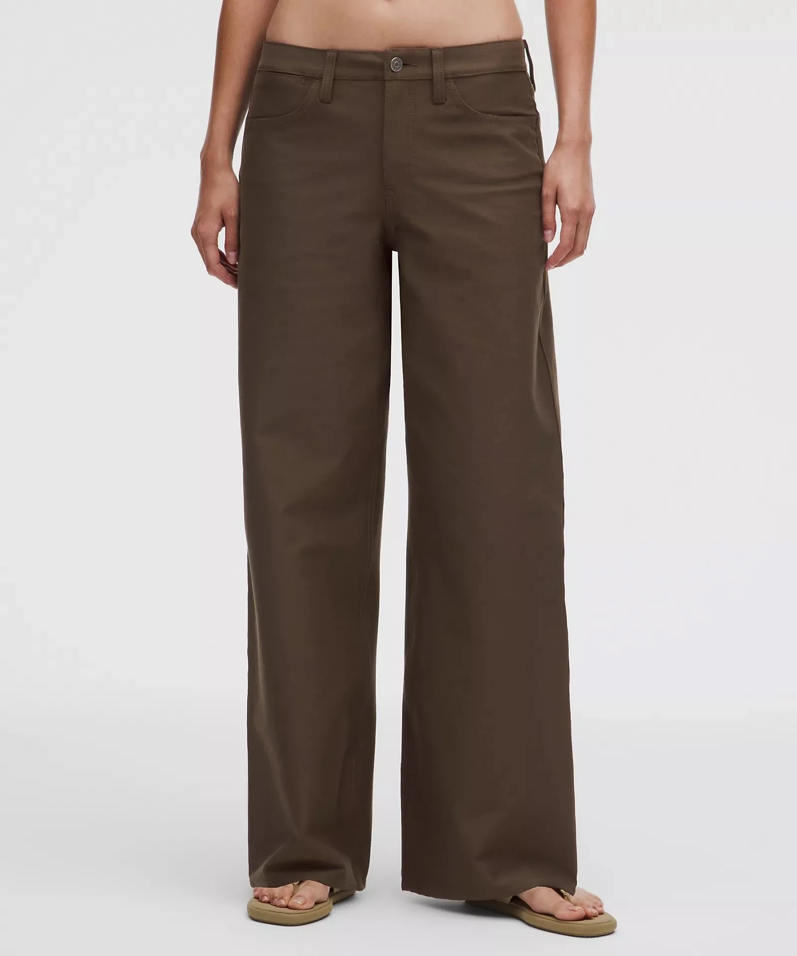 EasyFive Low-Rise Classic Wide-Leg Pant