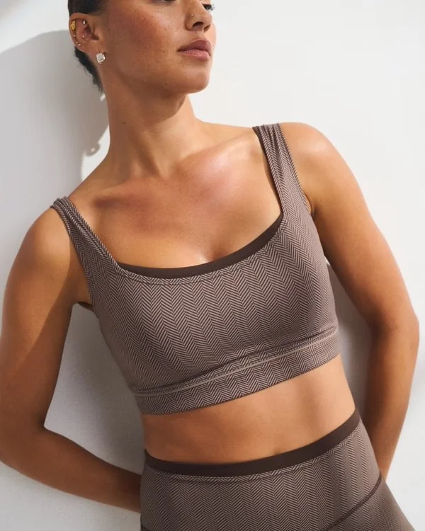 YPB studioFLEX Curve Love Double-Layered Sports Bra