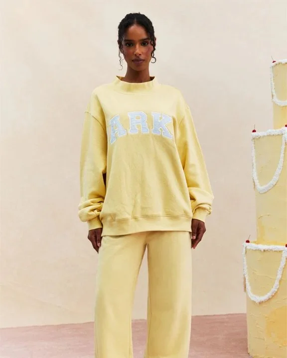 Varsity Mockneck - Banana Cream