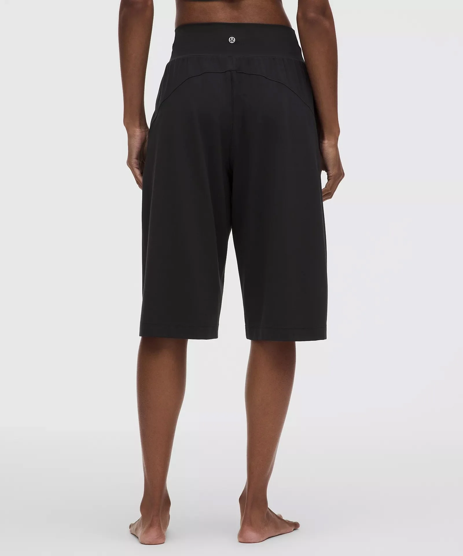 Groove Mid-Rise Relaxed Bermuda Short