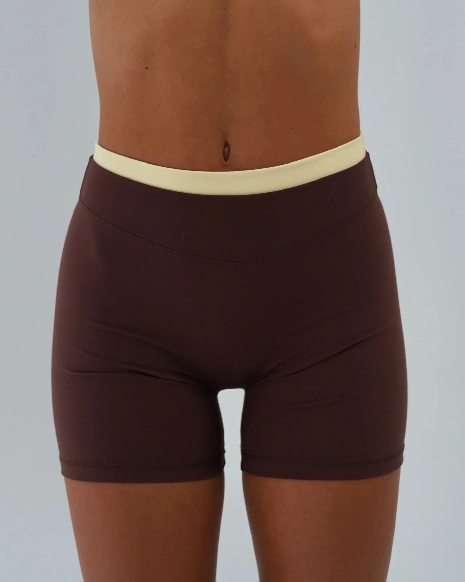 Layered Sculpt Short V2 - Mocha Brown &amp; Daylight