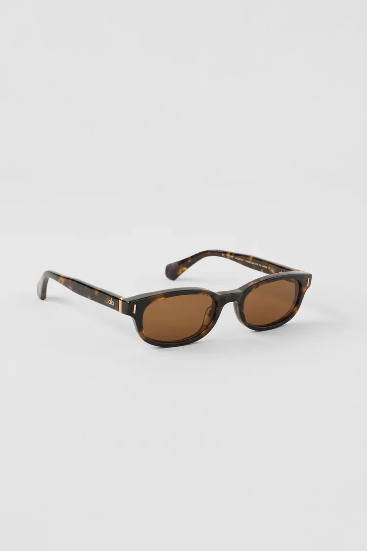 ALO Skinny Oval Sunglasses in Tortoise
