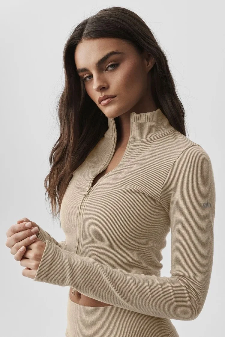 Alo Yoga Gravel Collection - July 2026