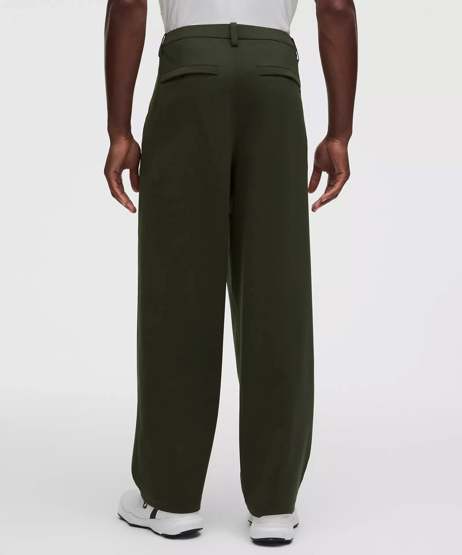Daydrift Relaxed-Fit Pleated Trouser