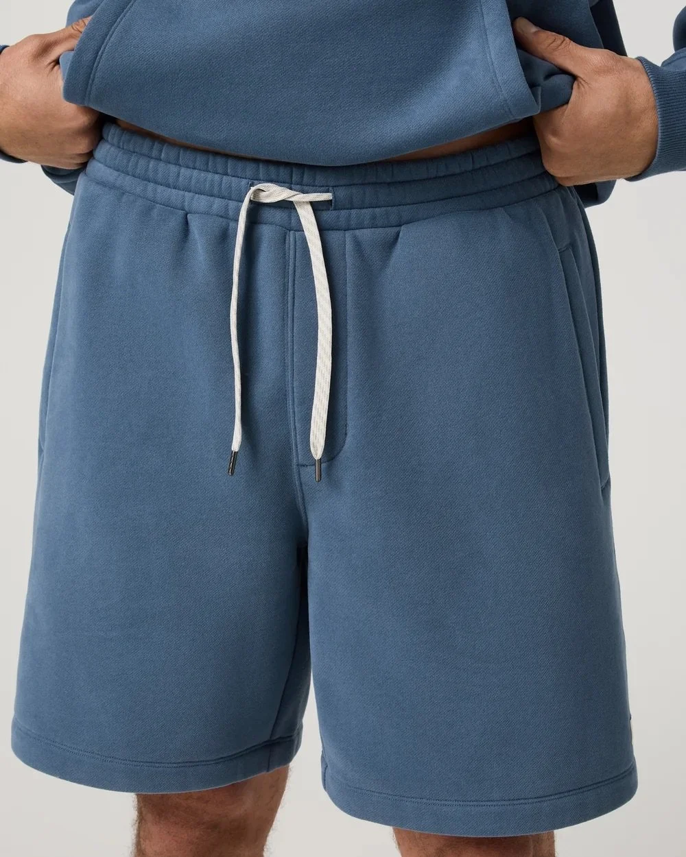 Seaside Short 8"
