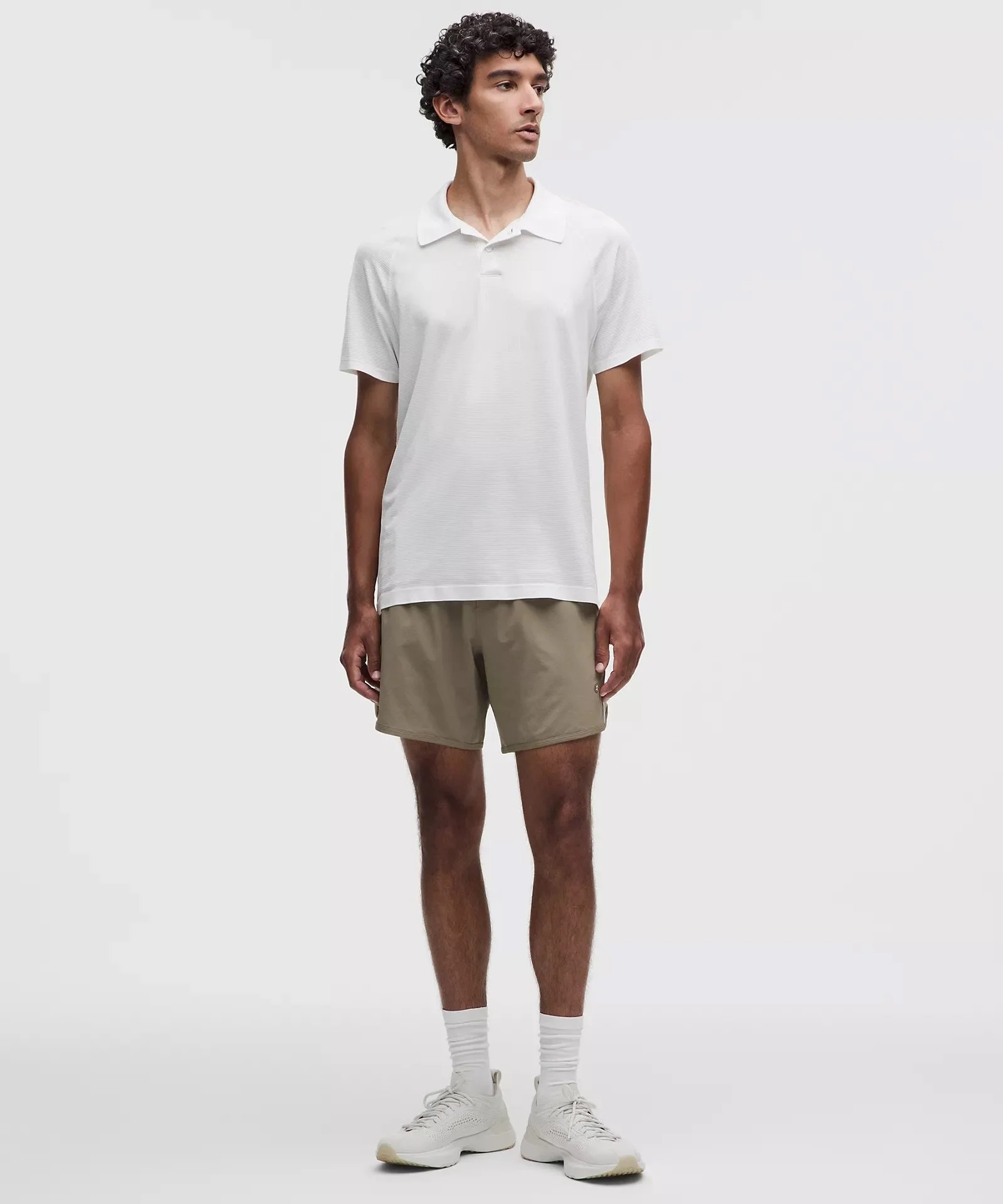 Lightweight Mesh-Pannelled Tennis Short 7"