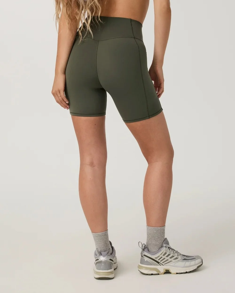 Vuori AllTheForm Pocket Short 6"