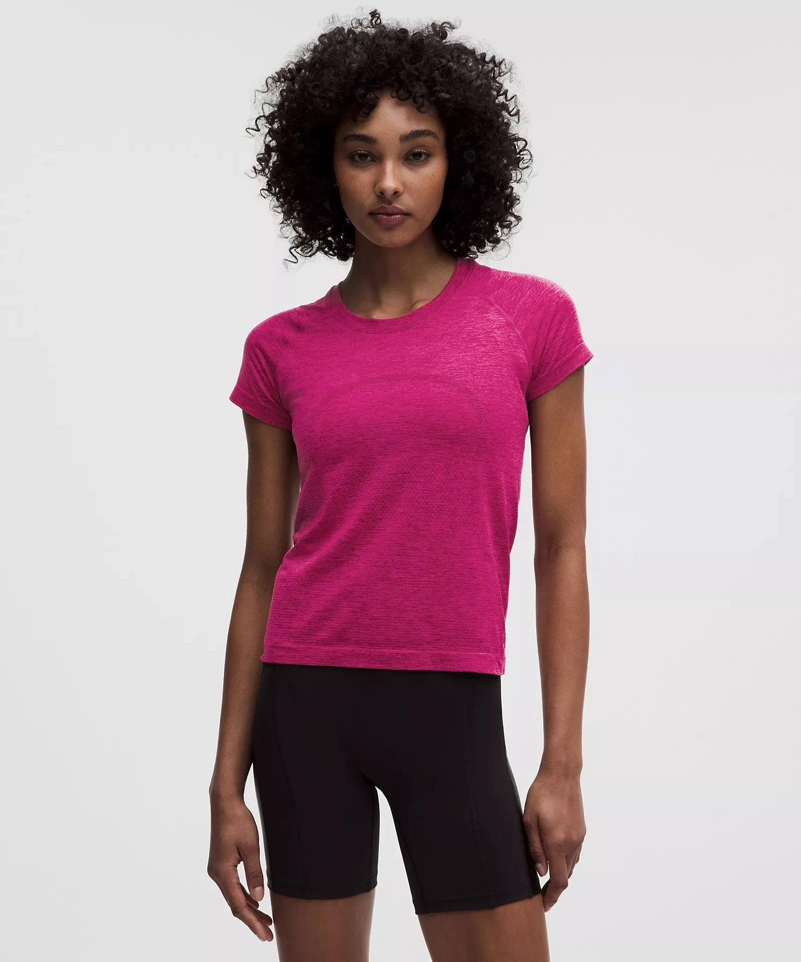 Swiftly Tech Short-Sleeve Shirt 2.0 Waist Length - Raspberry Rave