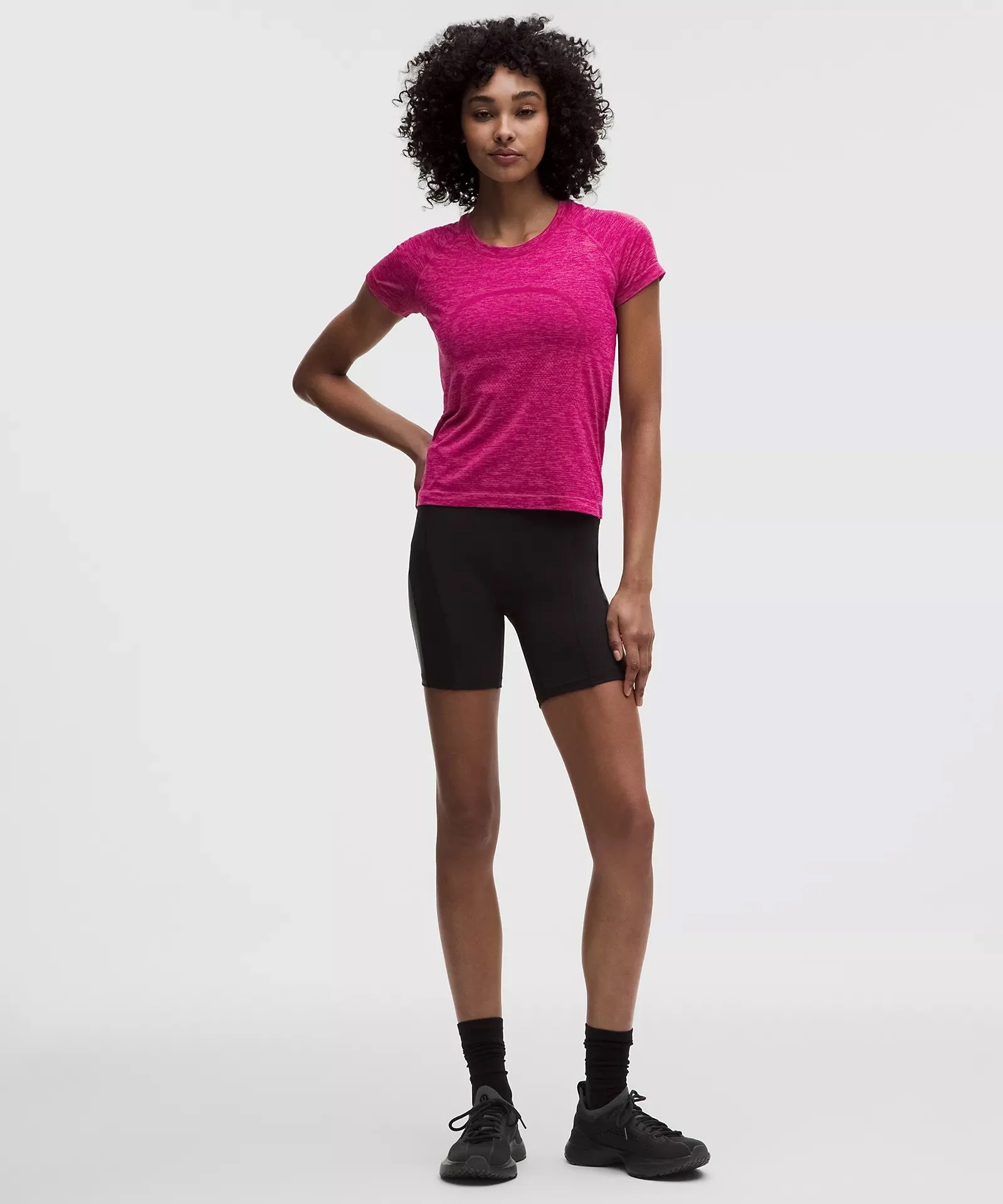 Swiftly Tech Short-Sleeve Shirt 2.0 Waist Length - Raspberry Rave