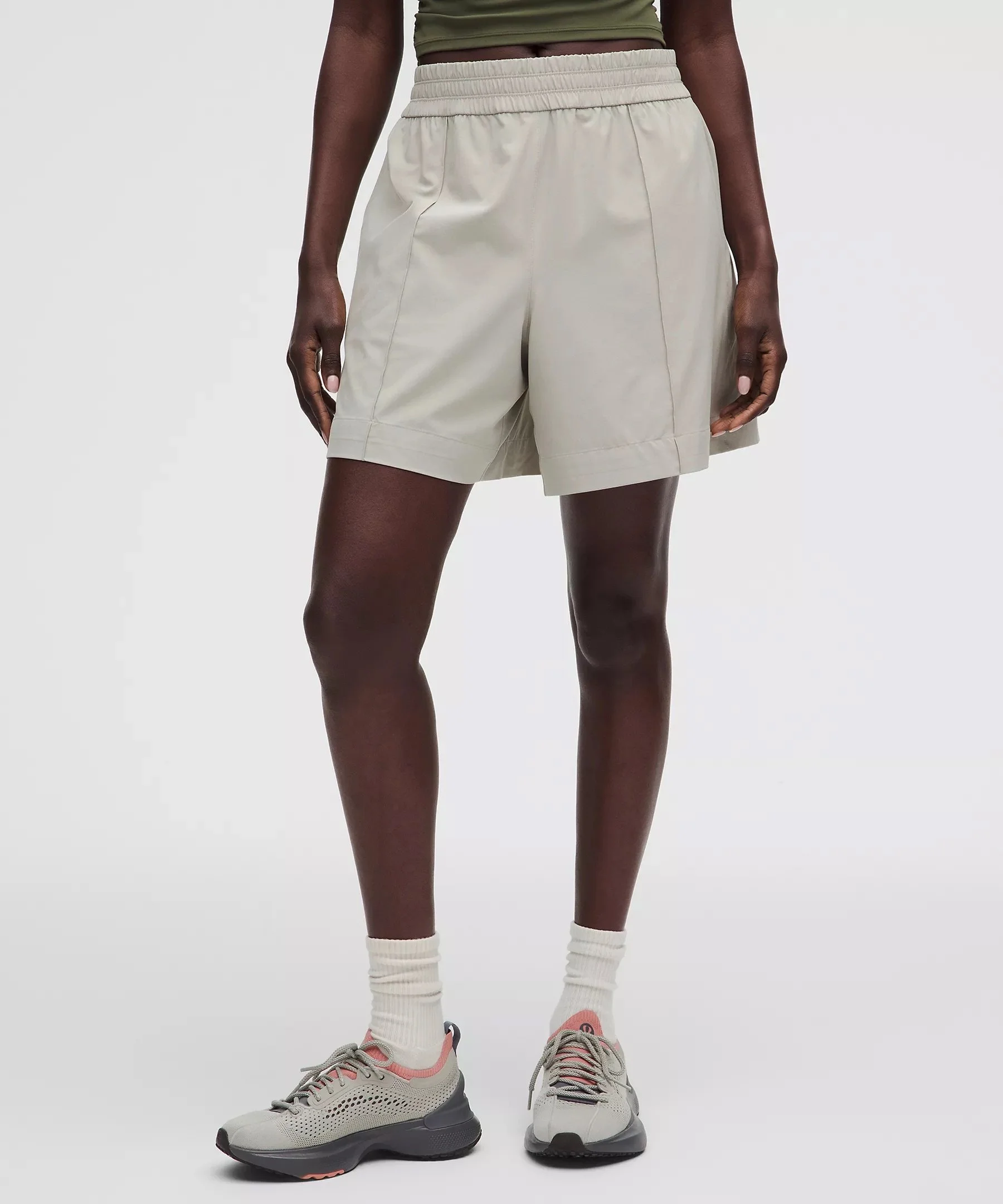 Breezily Mid-Rise Short 6"