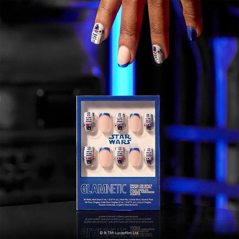 Beep-Boop Short Squoval Press-On Nail Set