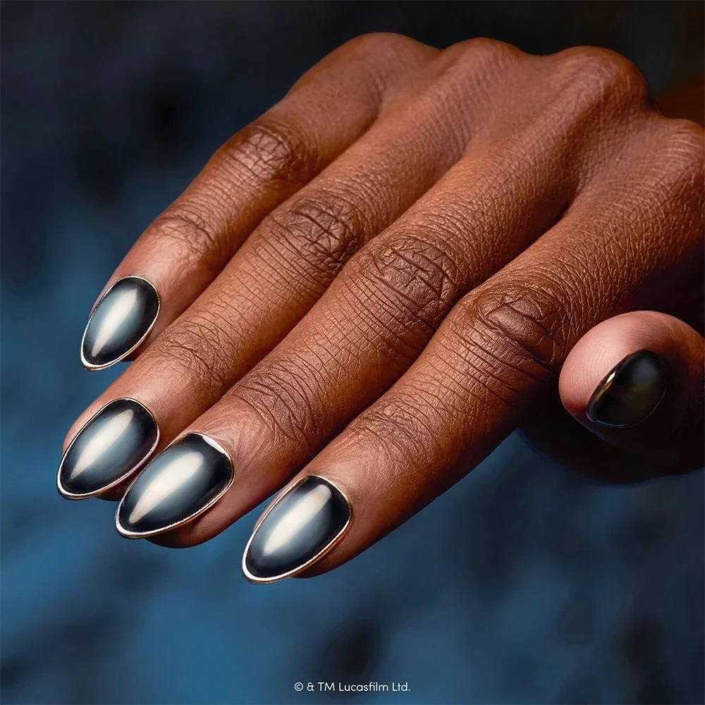 Emperor Short Almond Press-On Nail Set