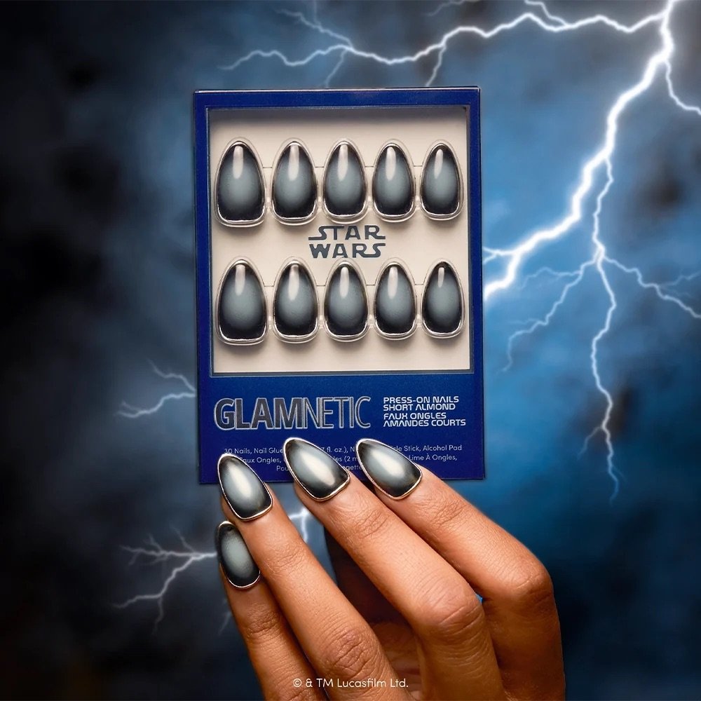 Emperor Short Almond Press-On Nail Set