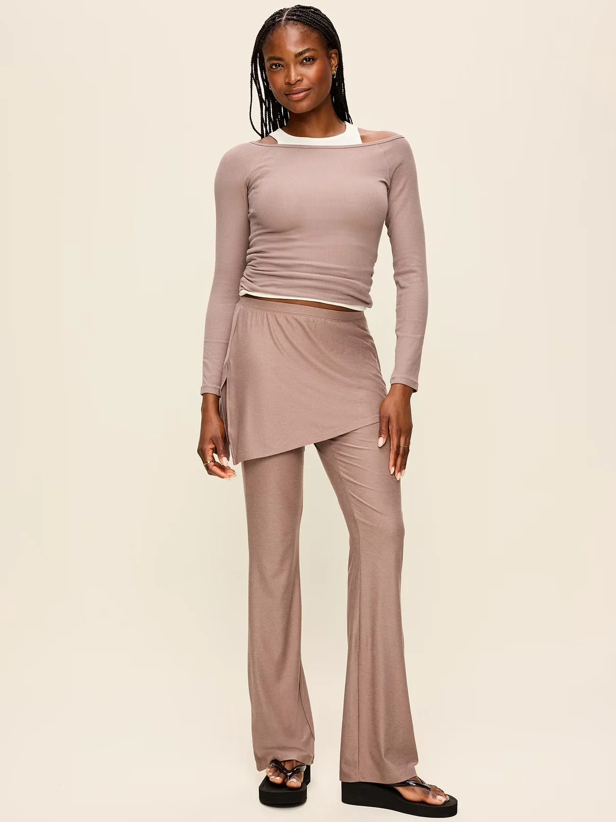 Mid-Rise CloudMotion Skirt Pants
