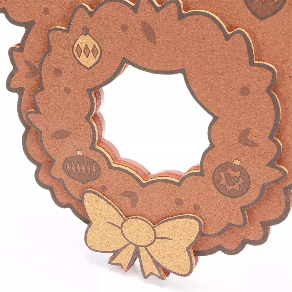 Mickey Icon Wreath Pin Collector's Cork Board with Pin