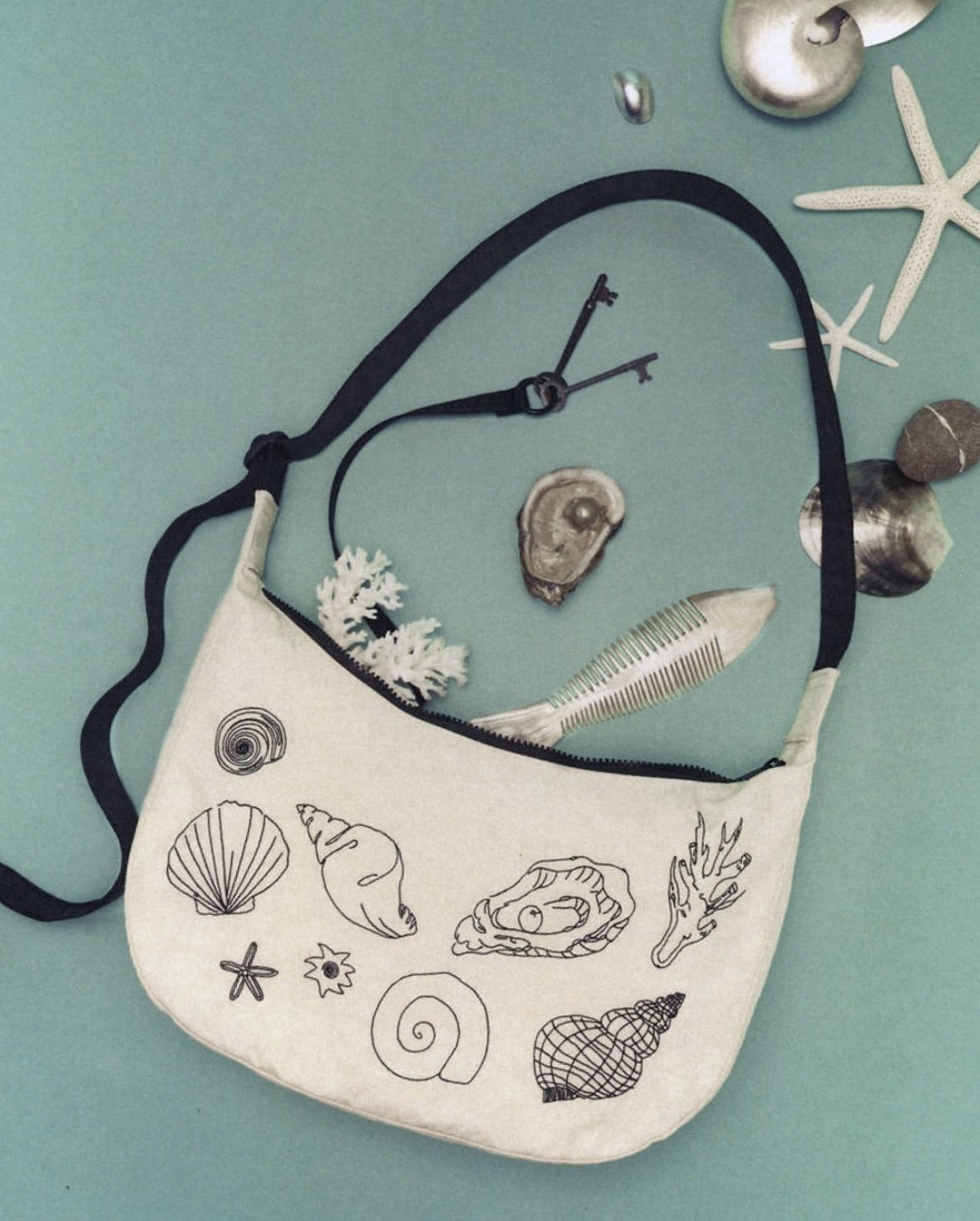 New Baggu Summer 2025 Collection – Nylon Bags and More in Solid Colors, Gingham, and Embroidered Shells