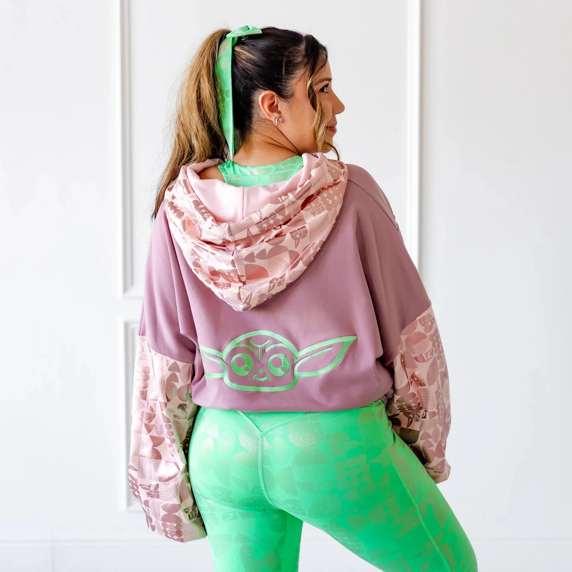 New Crowned Athletics Star Wars The Mandalorian and Grogu Collection