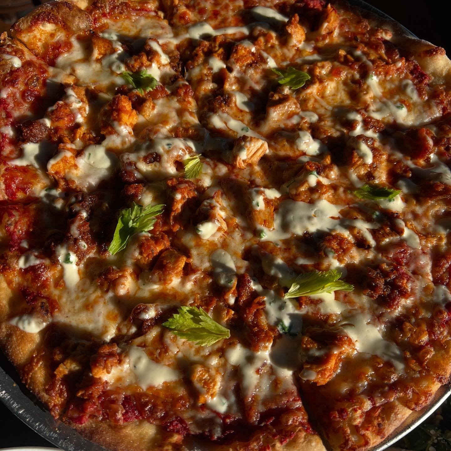 This week&rsquo;s features.
 
 🍕 Buffalo chicken with mozzarella, blue cheese 

🥗 spinach, arugula, craisins, walnuts, apples, ch&egrave;vre, 
cranberry vinaigrette

Available all week ( closed Thanksgiving) 
🥣 corn chowder with applewood smoked b