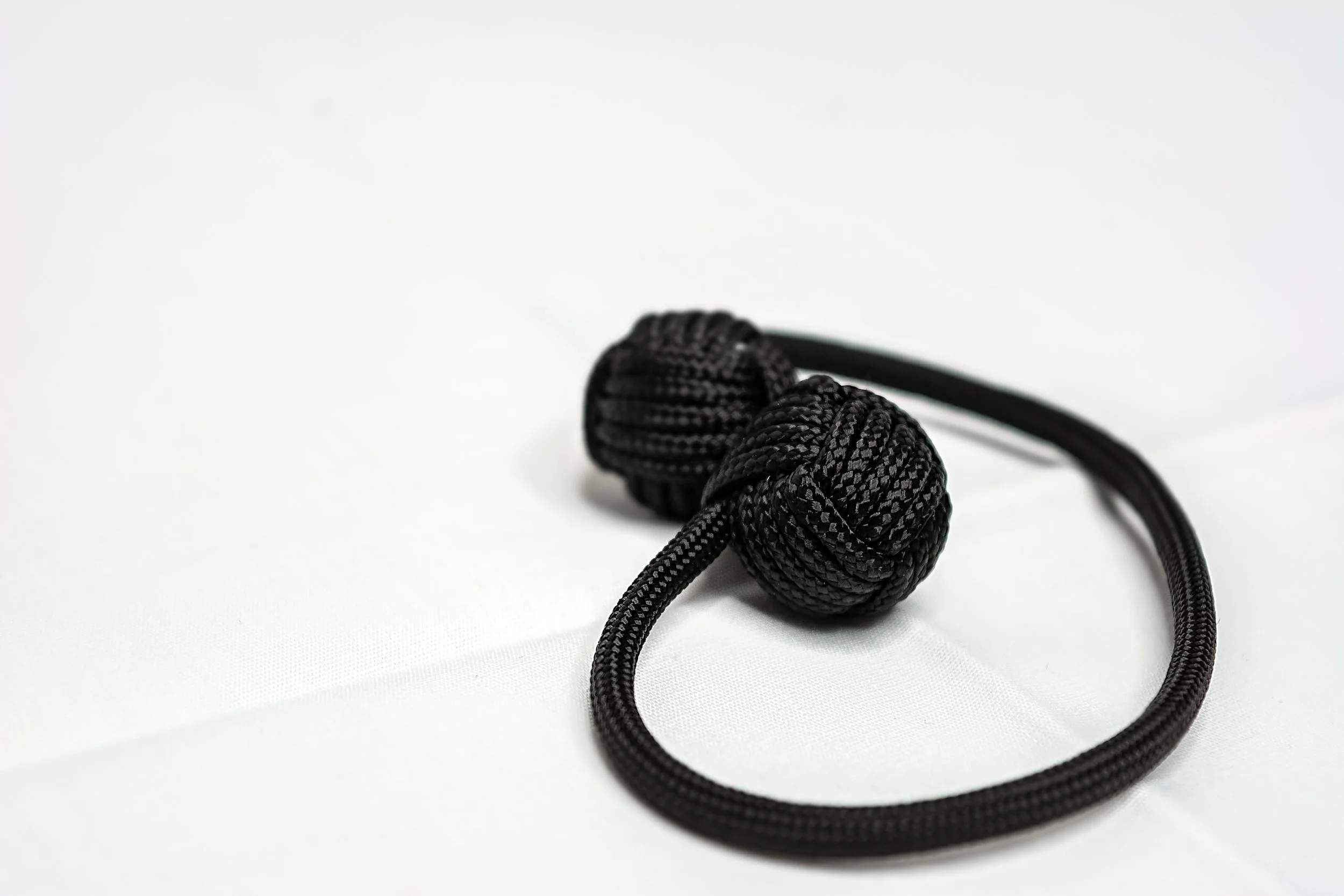 MonkeyFistBegleri - 550 Cord Monkey Fists, Ninja Black