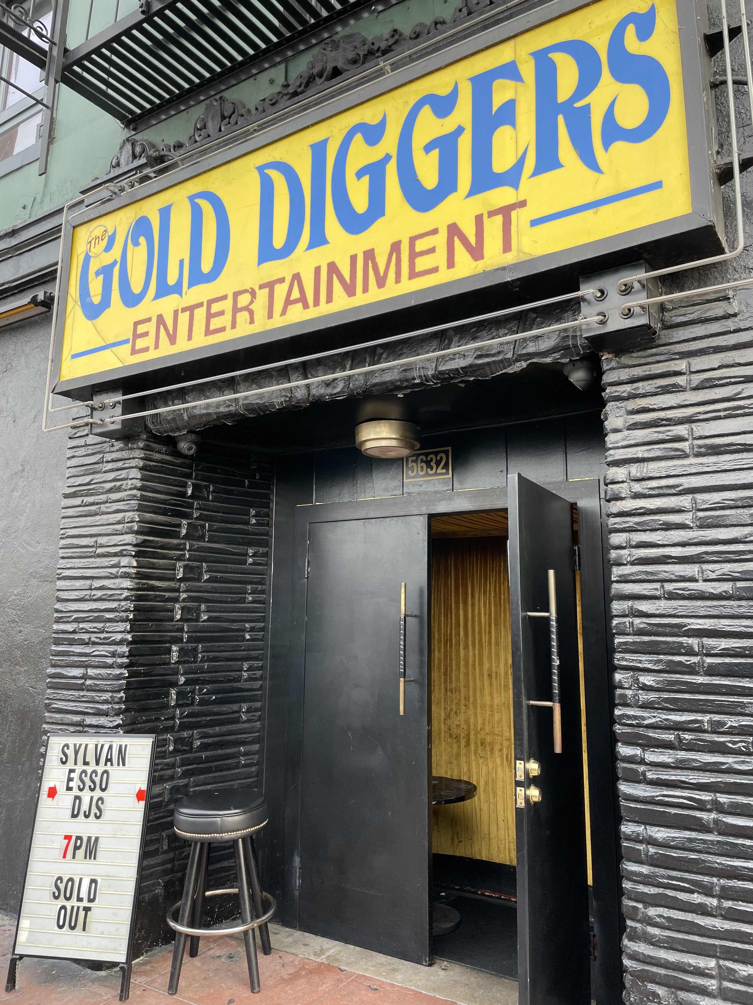 Gold Diggers Saloon