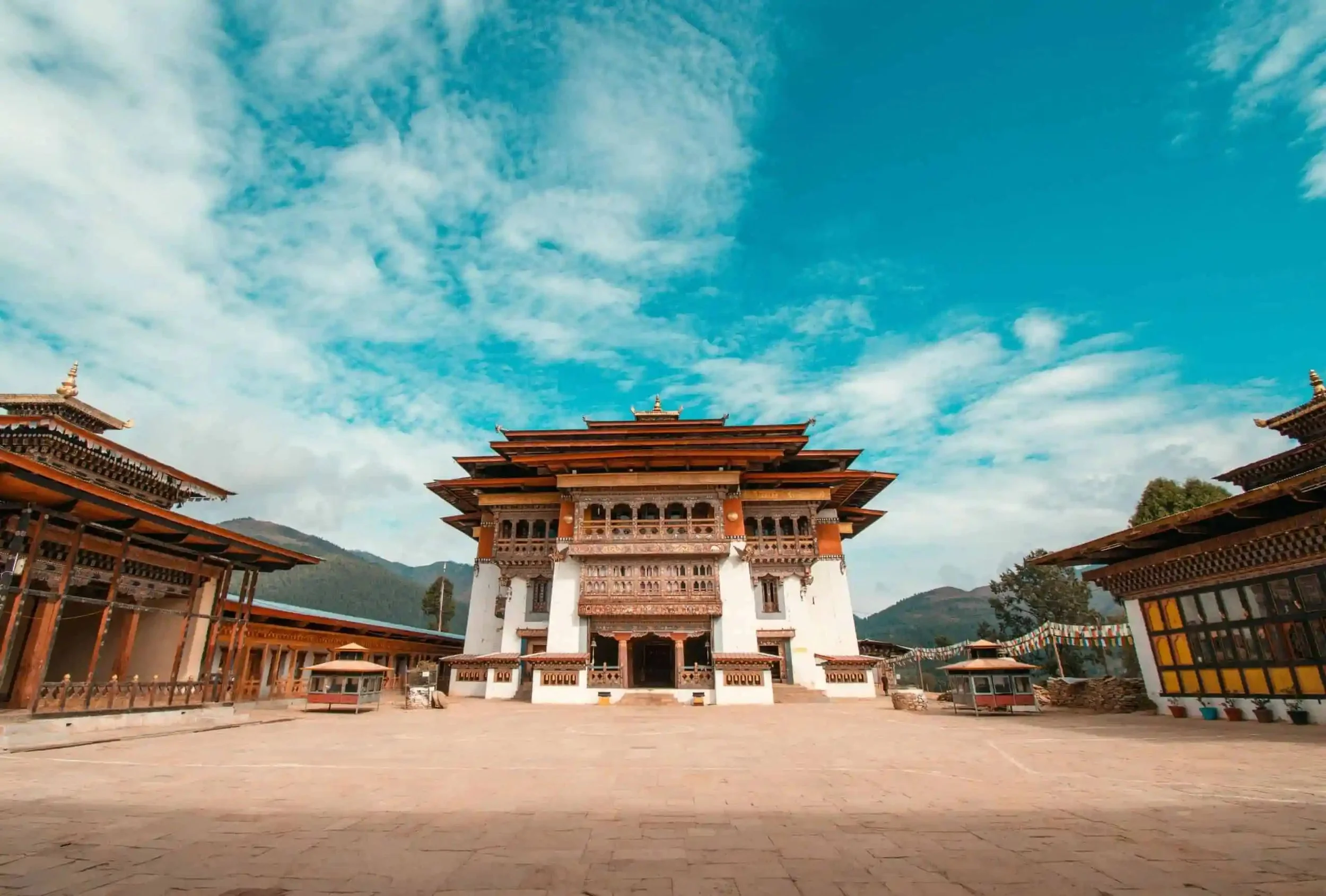 615655-2560x1730-desktop-hd-bhutan-wallpaper-photo.jpg