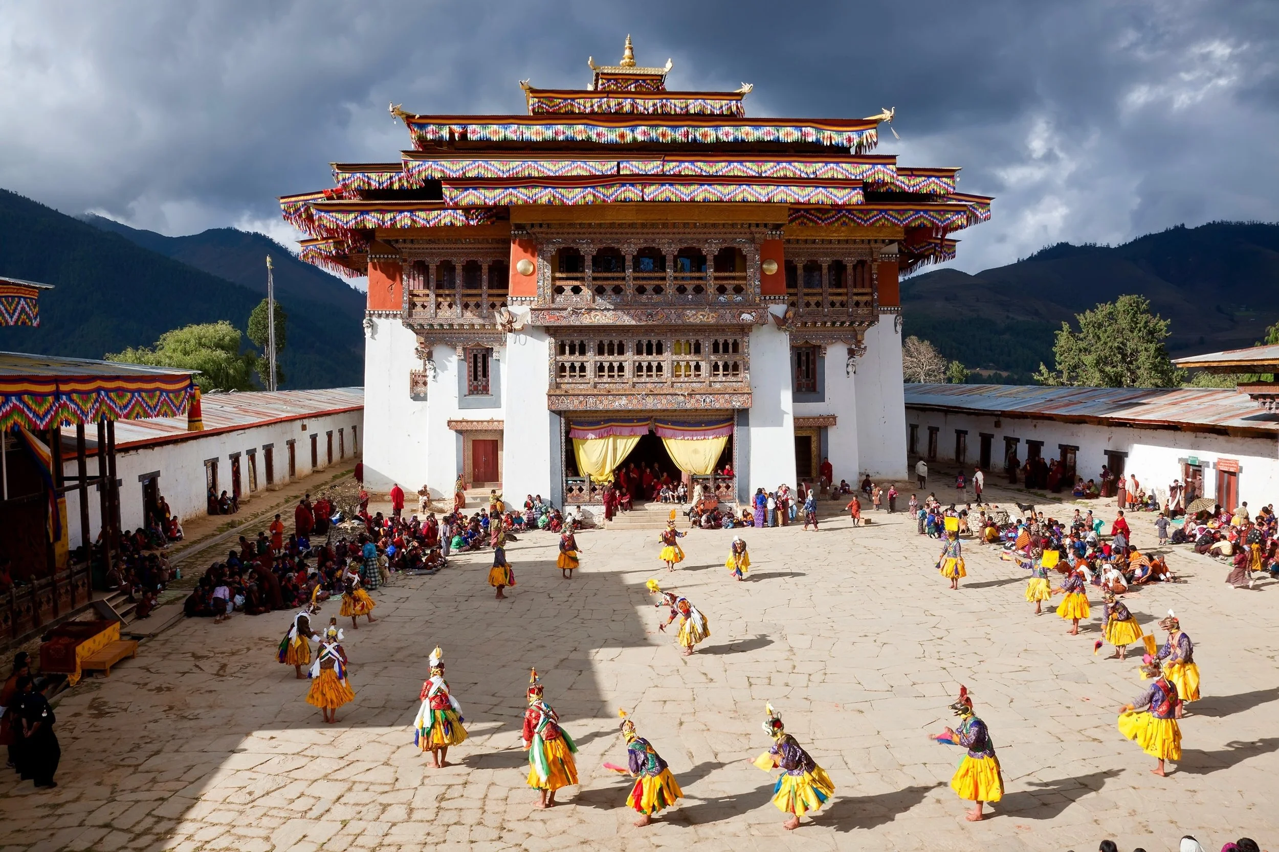 615631-3072x2048-desktop-hd-bhutan-background-photo.jpg