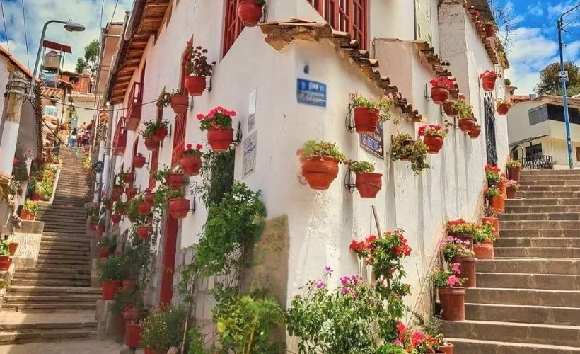 Siete-Borreguitos-Street-is-one-of-the-most-well-known-Instagrammable-places-in-Cusco.-Waman-Adventures-1.webp