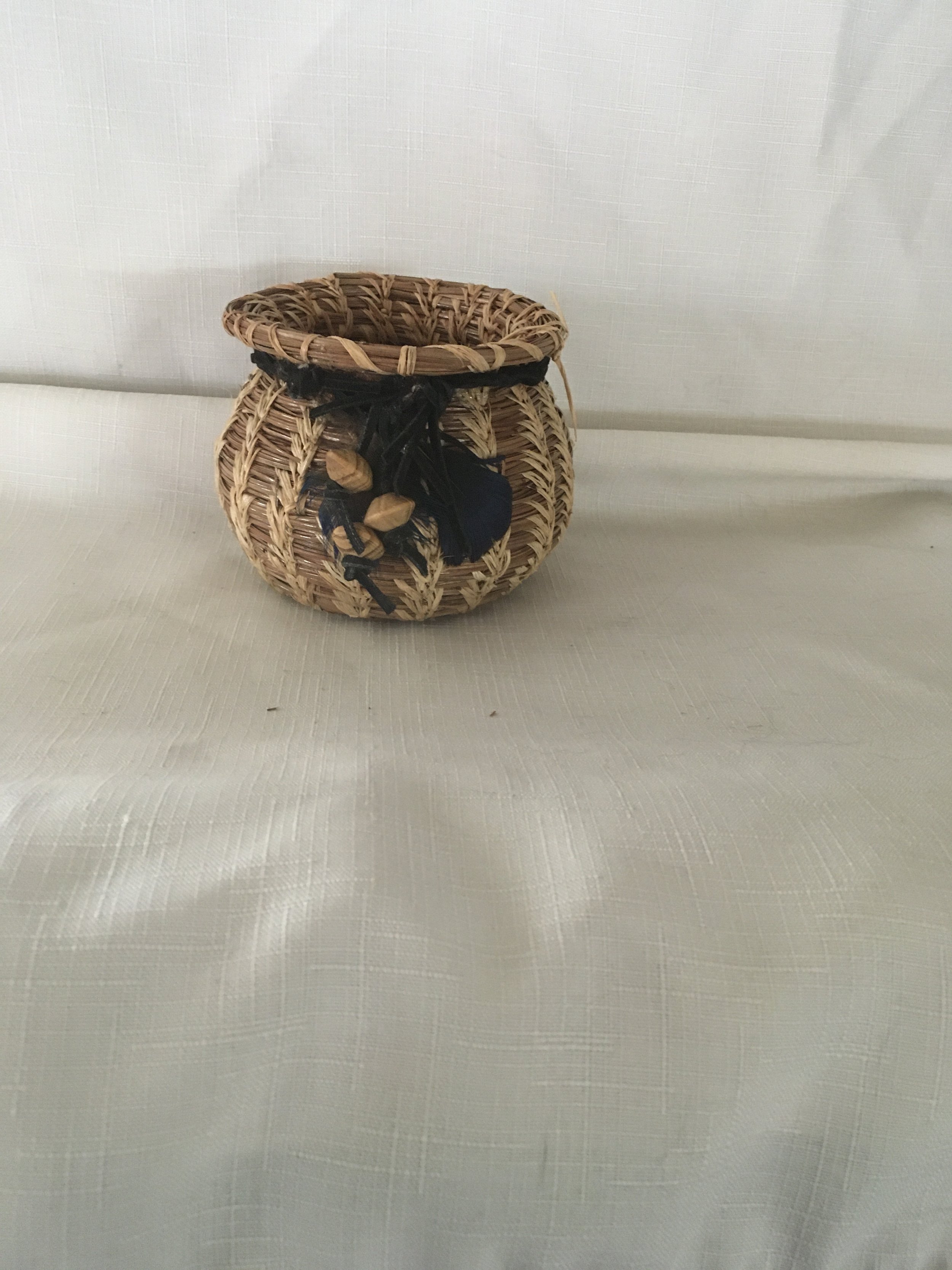 Spittoon with Black leather