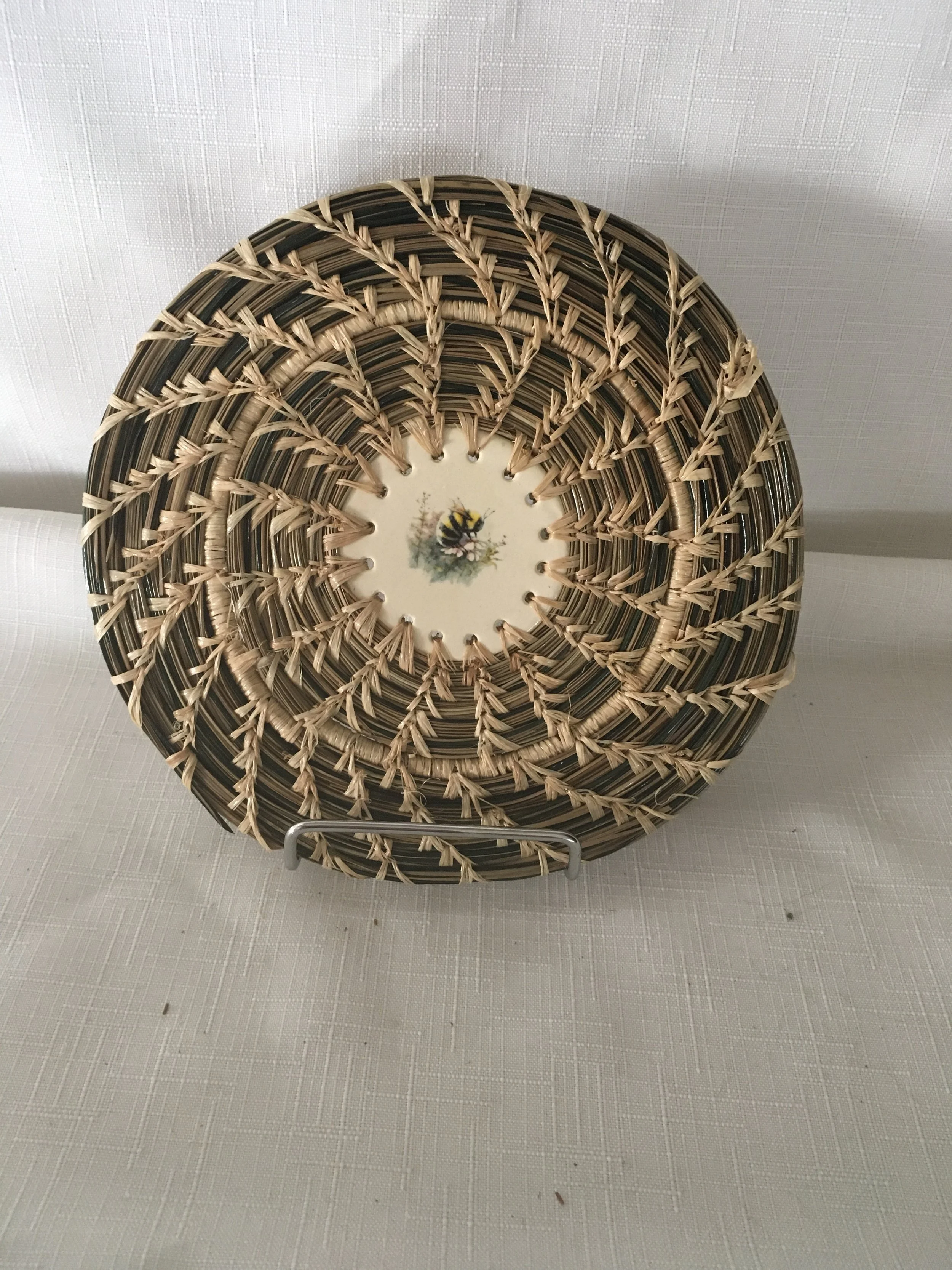 Bee on Flower Trivet