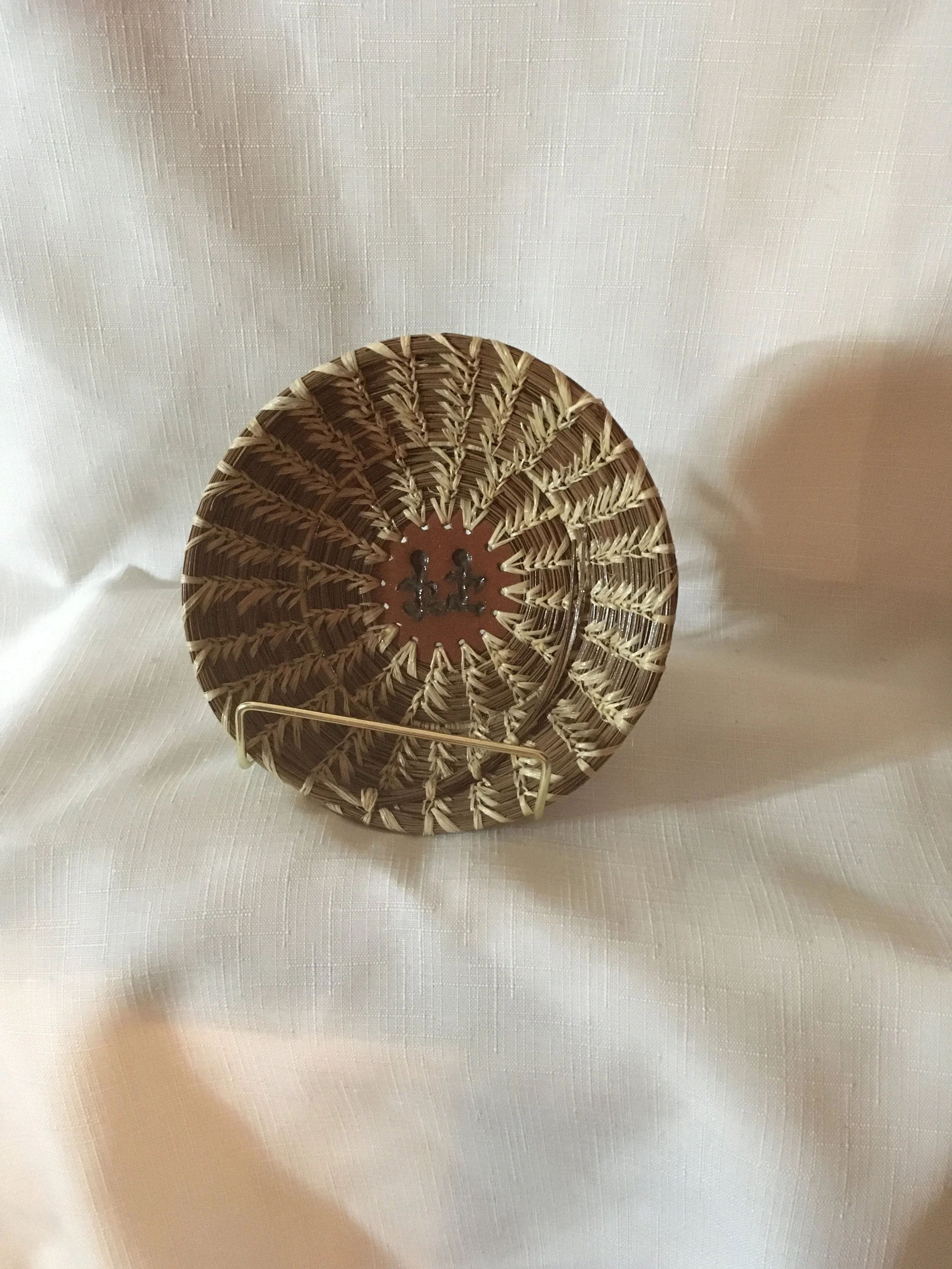 Medium Friends with Swirl