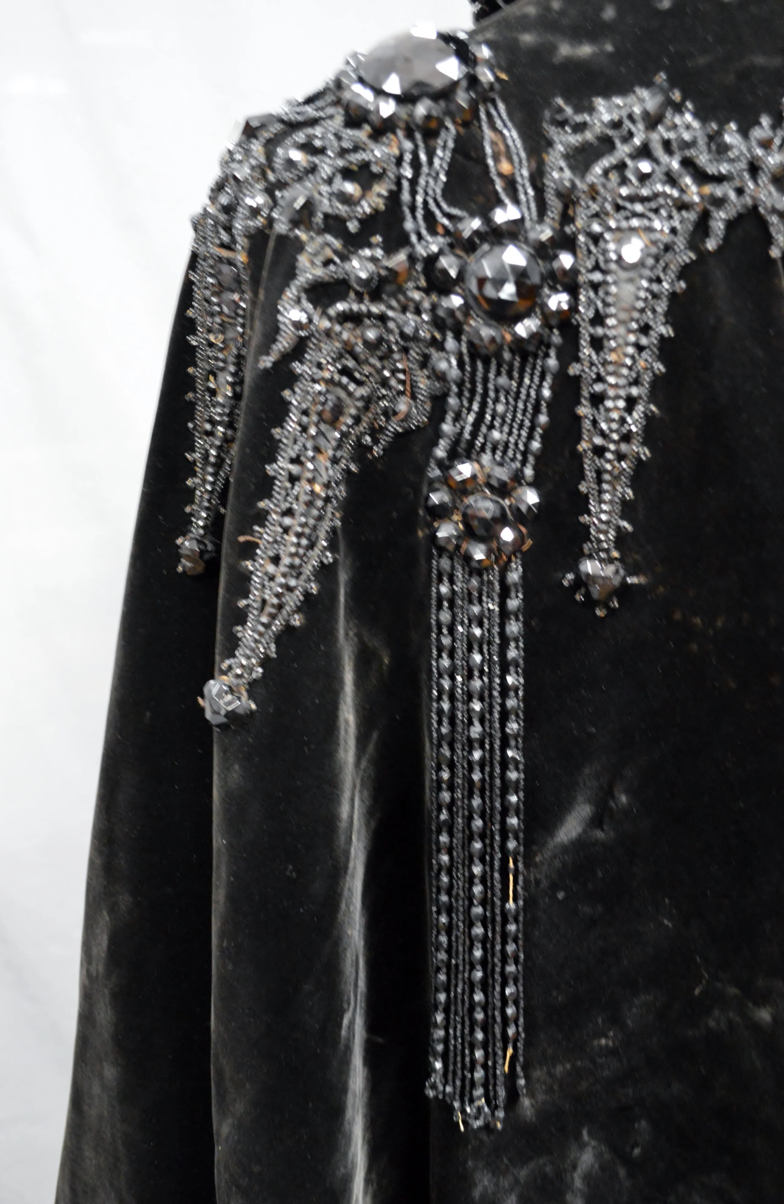 Statuette Bouddha Assis En Bois Naturel, Mûdra De L'éducation. - 996