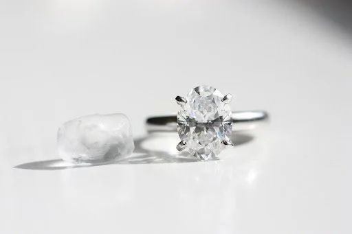 O diamante de cinzas crescido em laboratório