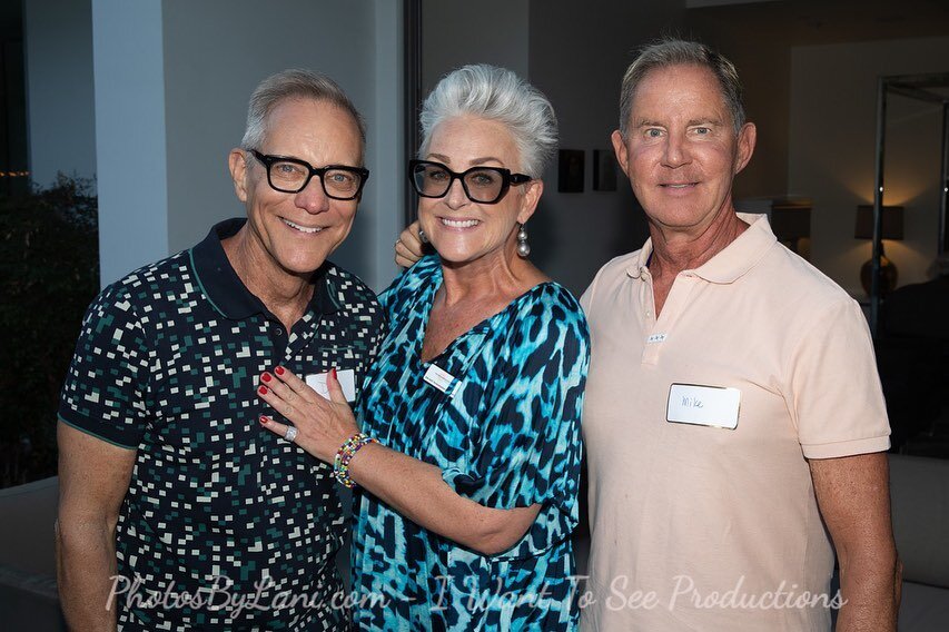 Neighbors and friends of the VLPNO gathered at our Casual Neighborhood Cocktail Party in support of the Palm Springs AIDS Memorial