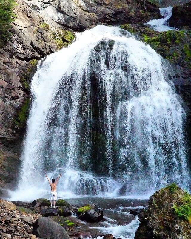 MicDiarmid Falls, the secret downriver cousin of Moul Falls 😉⠀⠀⠀⠀⠀⠀⠀⠀⠀
⠀⠀⠀⠀⠀⠀⠀⠀⠀
📷 Photo by @holidecks⠀⠀⠀⠀⠀⠀⠀⠀⠀
⠀⠀⠀⠀⠀⠀⠀⠀⠀
6.5km, two majestic waterfalls, a cool off, and a great excuse to throw your hands in the air.⠀⠀⠀⠀⠀⠀⠀⠀⠀
Into it?? We are!⠀⠀⠀⠀⠀