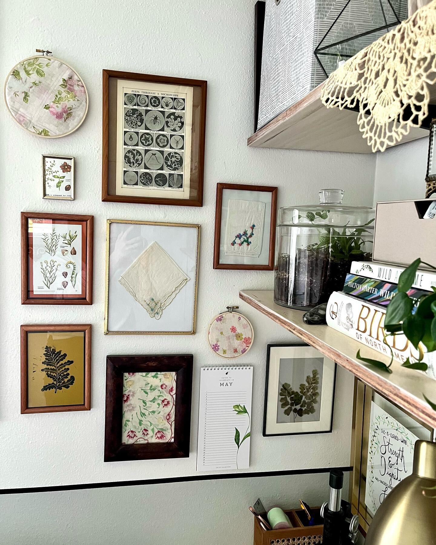 So happy to finally have this gallery wall up finally! My favorite parts are that it wraps around a corner a little, and fits around the shelves. This gallery wall has vintage handkerchiefs from my Gramma, a perpetual calendar, an ink print from a st