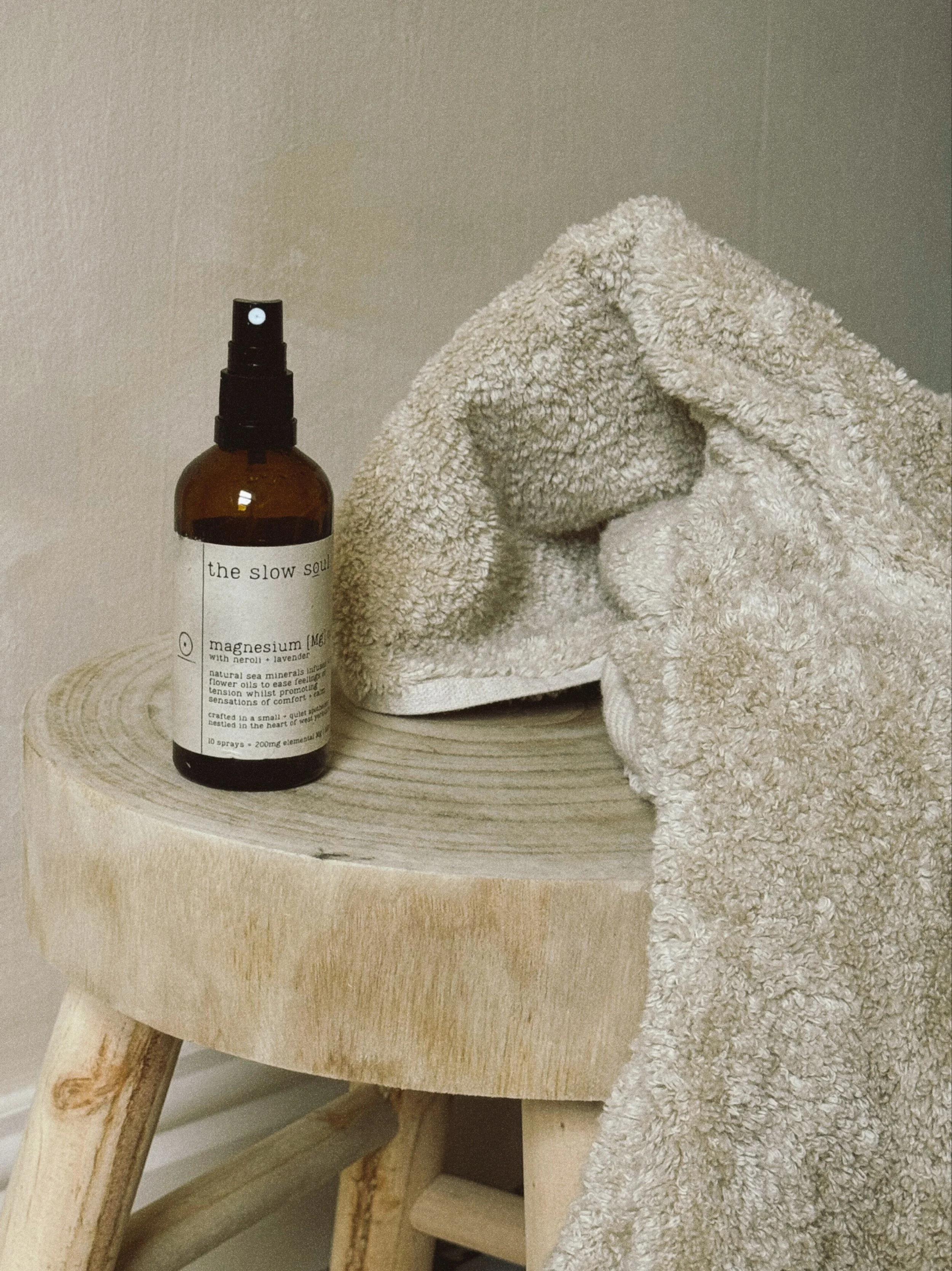 Low-PUFA, evidence-informed skincare is small-batch, plastic-light, and fully recyclable or biodegradable. Born from healing, each cold-process bar and apothecary product offers intentional, honest luxury. Shoppers embrace transparent formulations th