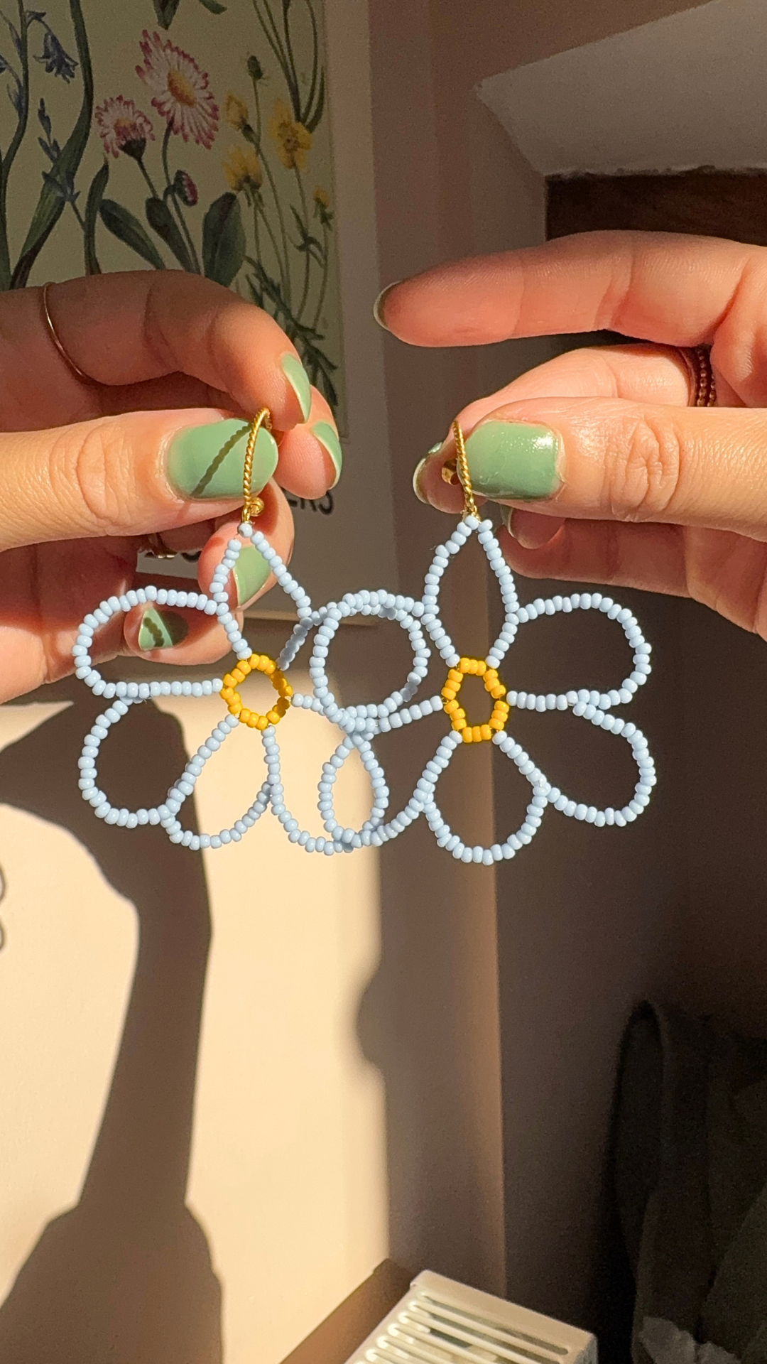 Joyful flower-beaded jewellery and crochet are made to order, reducing waste; reusable pouches and recyclable mailers minimise impact. Inclusive sizing XXS–3XL with no price differences welcomes everyone. Shoppers choose playful, empowering pieces th